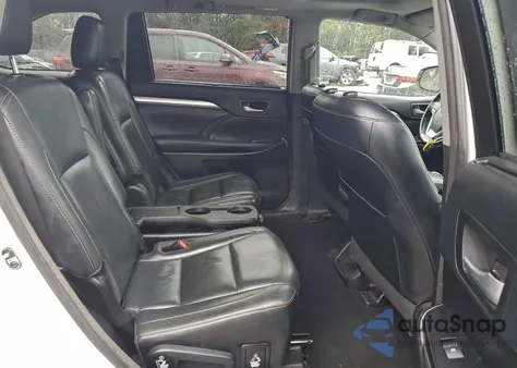 2017 Toyota Highlander Se z USA, uszkodzony, nr VIN 5TDKZRFH0HS522183